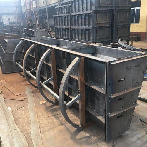 高速隔离带模具制作 加工生产制造厂 预制砼护栏